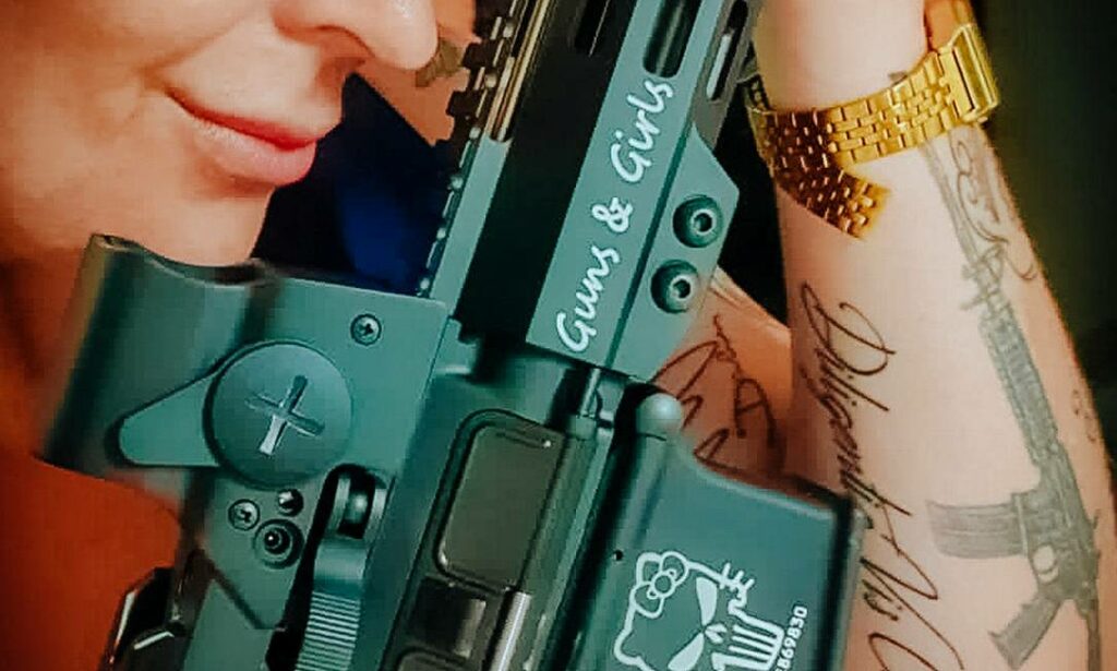 Faroeste à brasileira: prática de tiro vira febre com mais de mil licenças concedidas por dia no país Faroeste à brasileira: prática de tiro vira febre com mais de mil licenças concedidas por dia no país