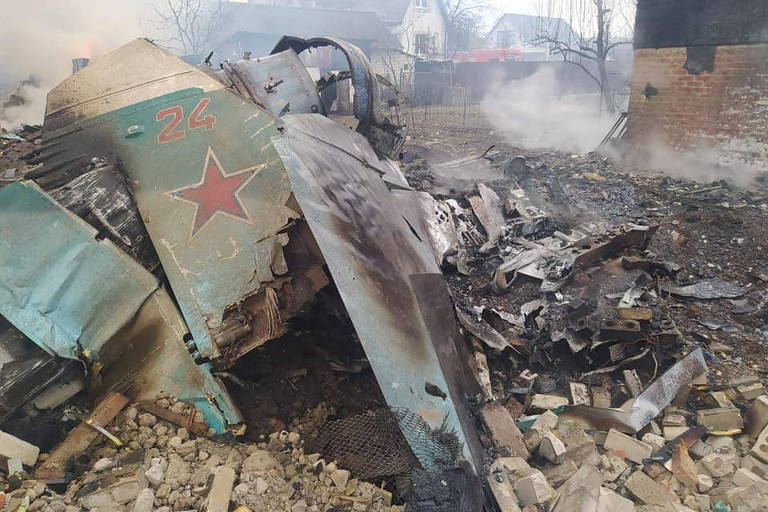 Estrela da Força Aérea de Putin é abatida pela primeira vez na Ucrânia