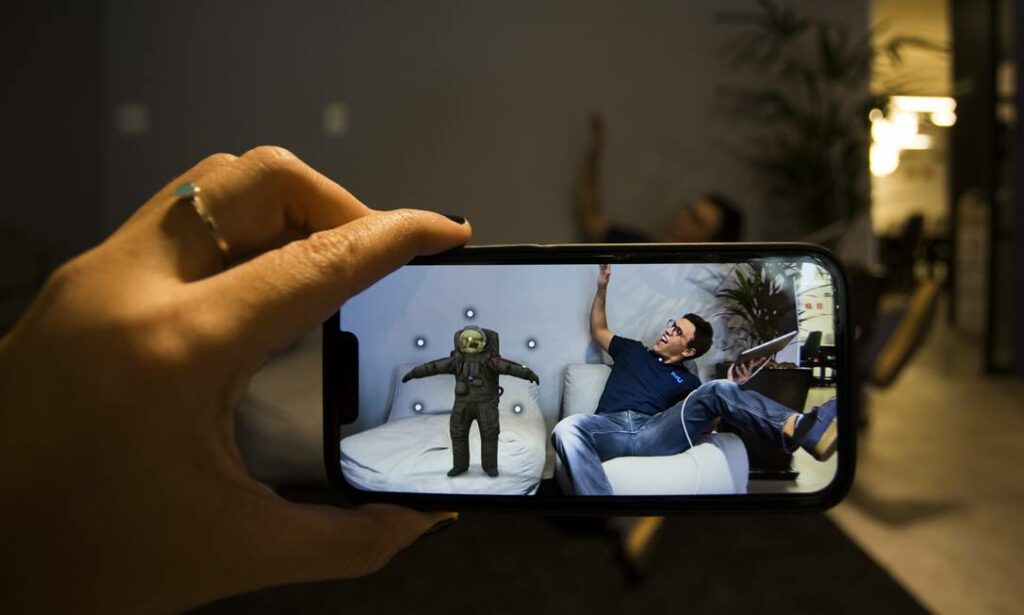 Metaverso atrai empreendedores brasileiros, que já fazem dinheiro com a nova fronteira da internet