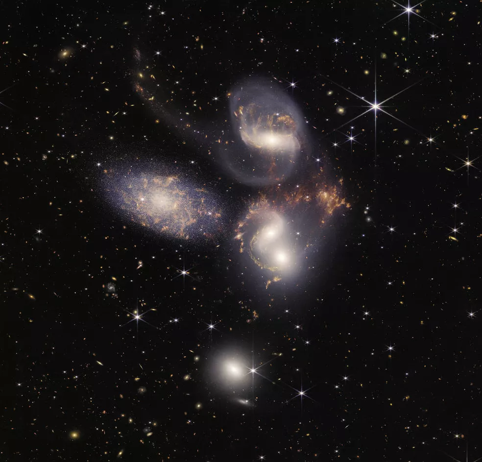 NASA divulga imagens nunca antes vistas do Universo