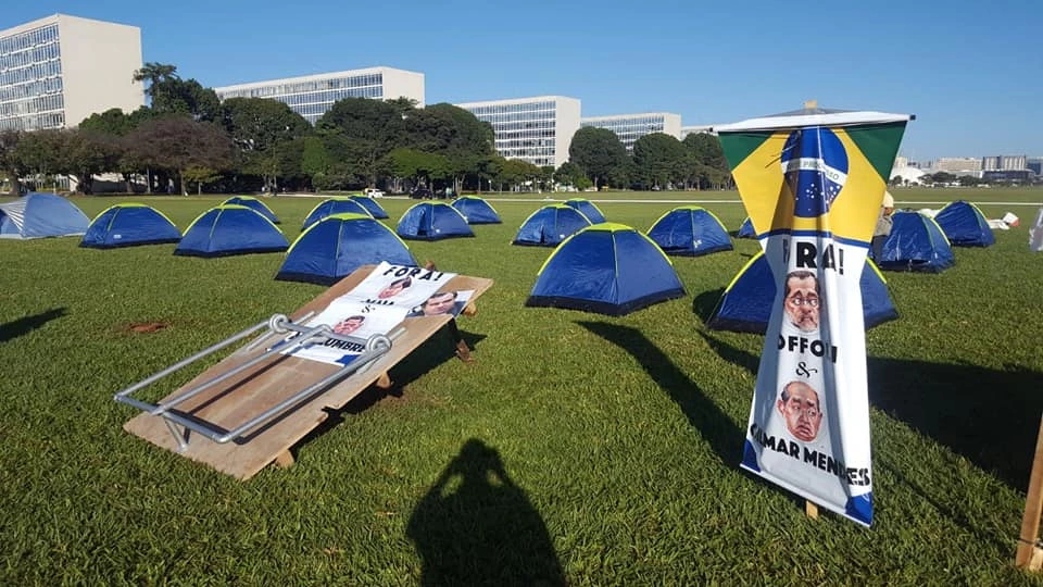 Senadora bolsonarista emprega acampada dos '300 do Brasil', primeiro grupo que atacou o STF