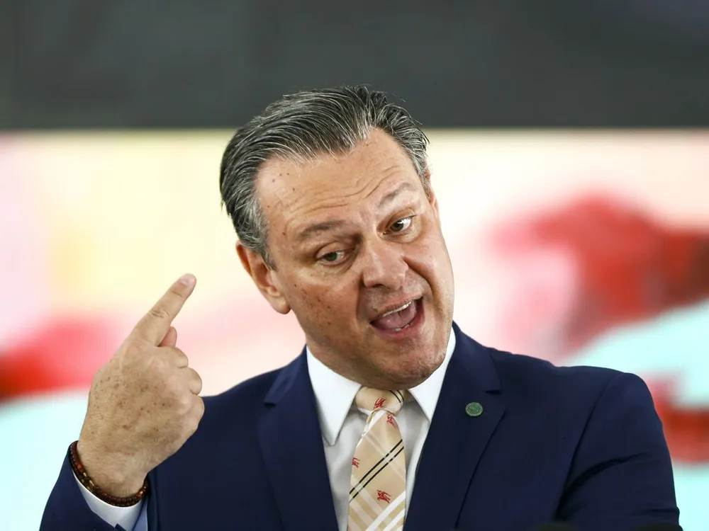 Na mira do Centrão: veja o que pesa contra ou a favor de integrantes do governo sob ameaça de demissão