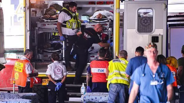 O massacre do Hamas, passo a passo, num grupo de WhatsApp de mães de Israel