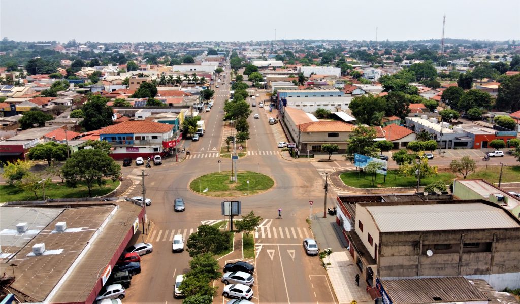Expansão de negócios em Ribas mostra “sabor do progresso” em cidade em pleno boom econômico
