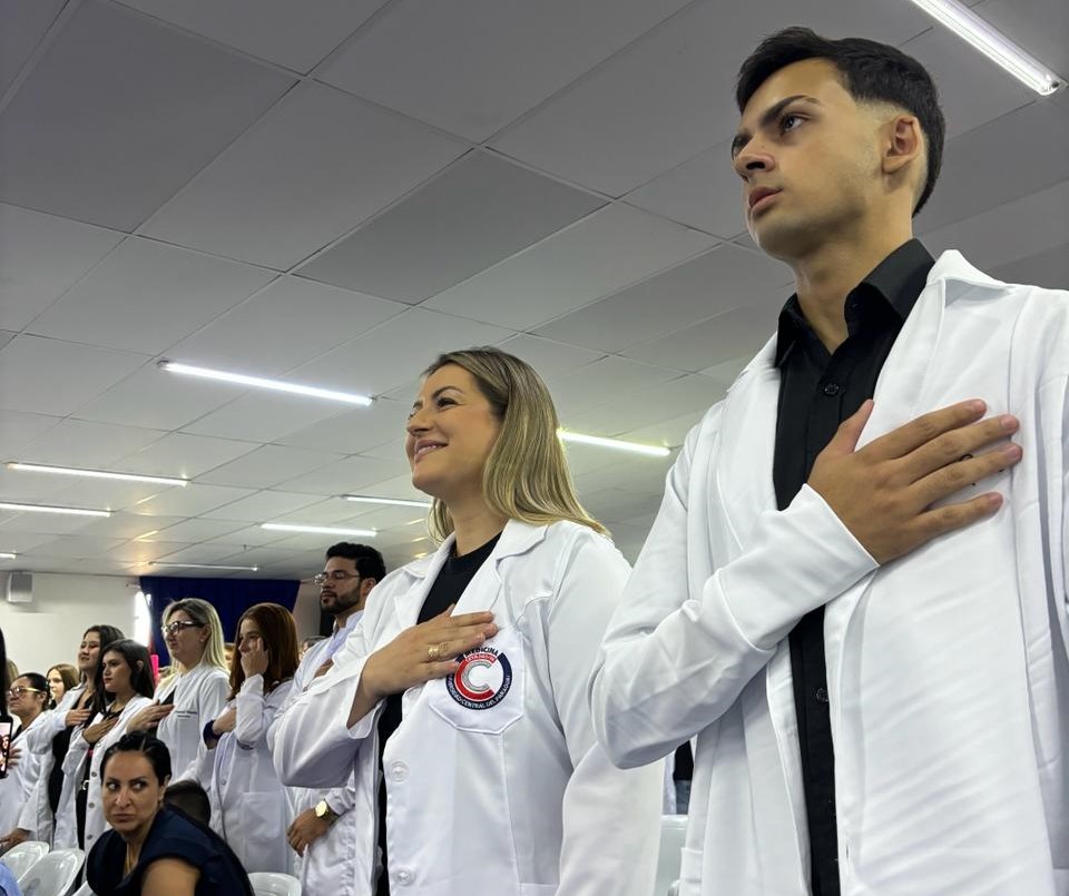 Empresário Carlos Bernardo transforma em realidade os sonhos guaranis dos brasileiros que fazem medicina fora do país