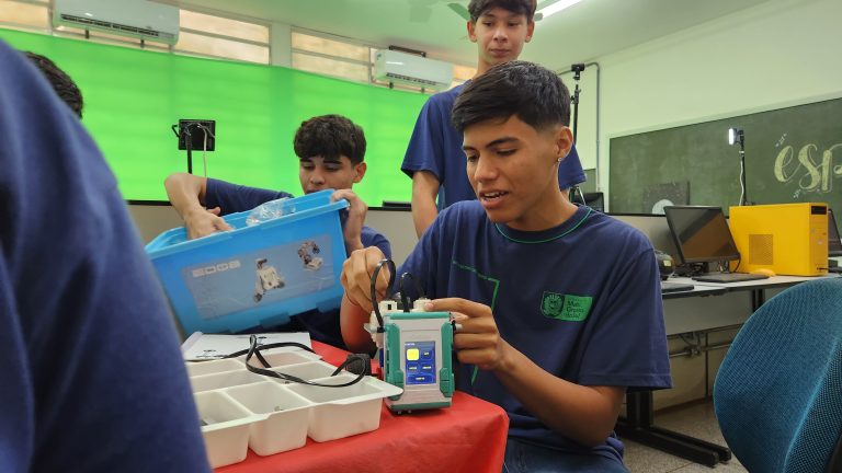 Robótica revoluciona a aprendizagem no MS Robótica revoluciona a aprendizagem no MS