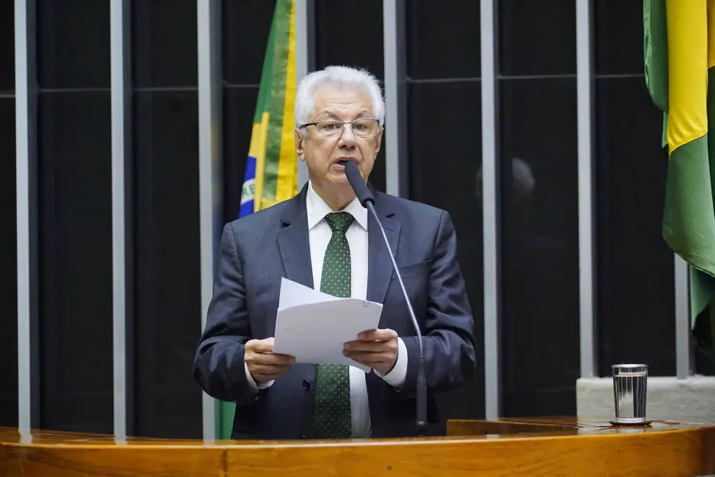 Presidentes de Câmara e Senado carregam 'maldição' após mandato Presidentes de Câmara e Senado carregam 'maldição' após mandato