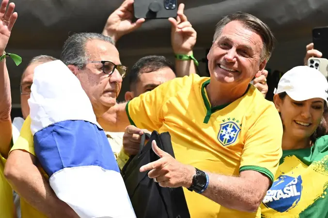 Malafaia põe STF sob pressão de religião em investigações contra Bolsonaro Malafaia põe STF sob pressão de religião em investigações contra Bolsonaro