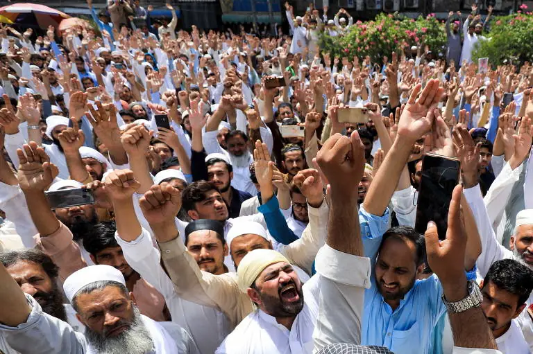 Modi vende radicalismo religioso e progresso na eleição do Planeta Modi vende radicalismo religioso e progresso na eleição do Planeta
