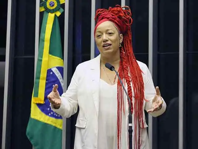 Candidaturas LGBTQIA+ avançam no Legislativo, mas dificuldades persistem Candidaturas LGBTQIA+ avançam no Legislativo, mas dificuldades persistem