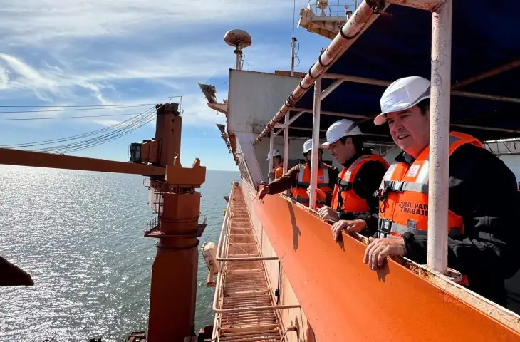 Hidrovia viabiliza exportação de minério, conecta MS ao Uruguai e garante desenvolvimento regional Hidrovia viabiliza exportação de minério, conecta MS ao Uruguai e garante desenvolvimento regional